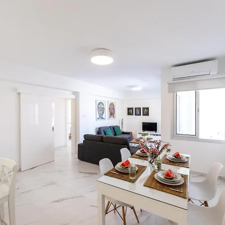 Mackenzie Leo Seafront