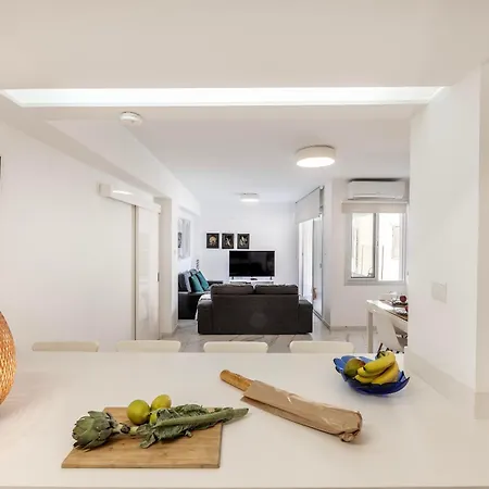 Mackenzie Leo Seafront 拉纳卡