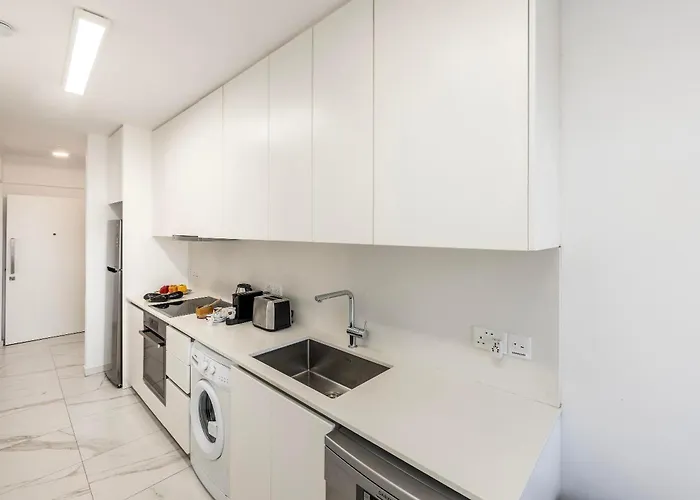 Mackenzie Leo Seafront Larnaca