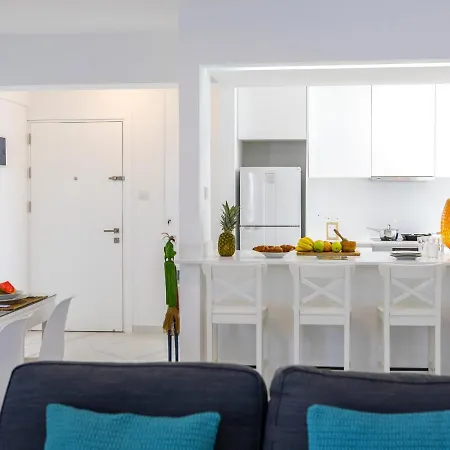 Mackenzie Leo Seafront Apartment Larnaca