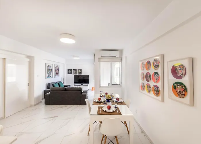 Mackenzie Leo Seafront Apartmán *