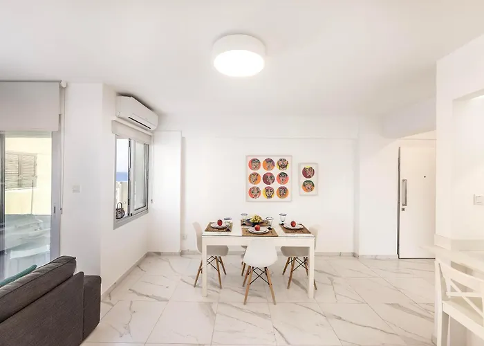 Mackenzie Leo Seafront Apartmán Larnaca