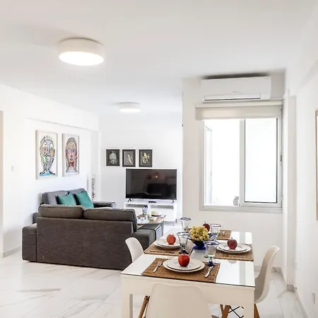 Mackenzie Leo Seafront Apartamento *
